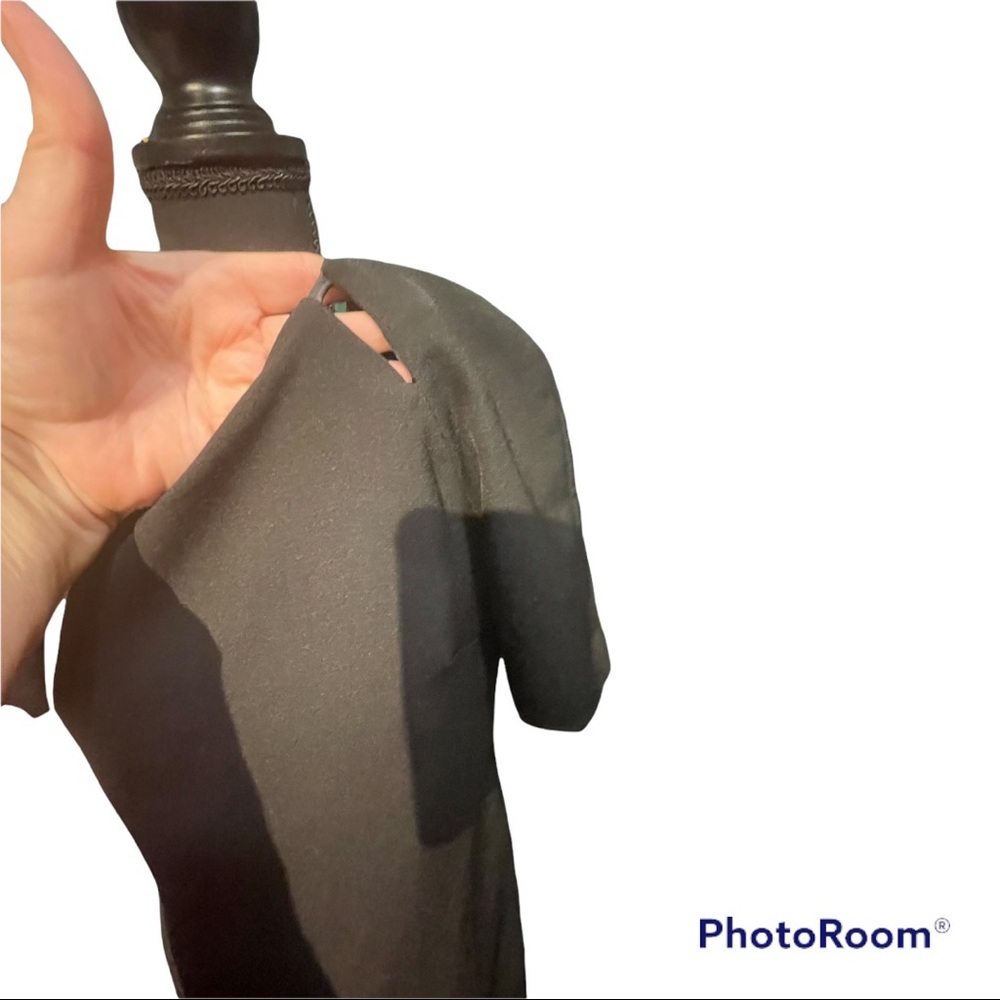 Bordeaux Is The Basic Solid Black Mini Shift Dres… - image 6